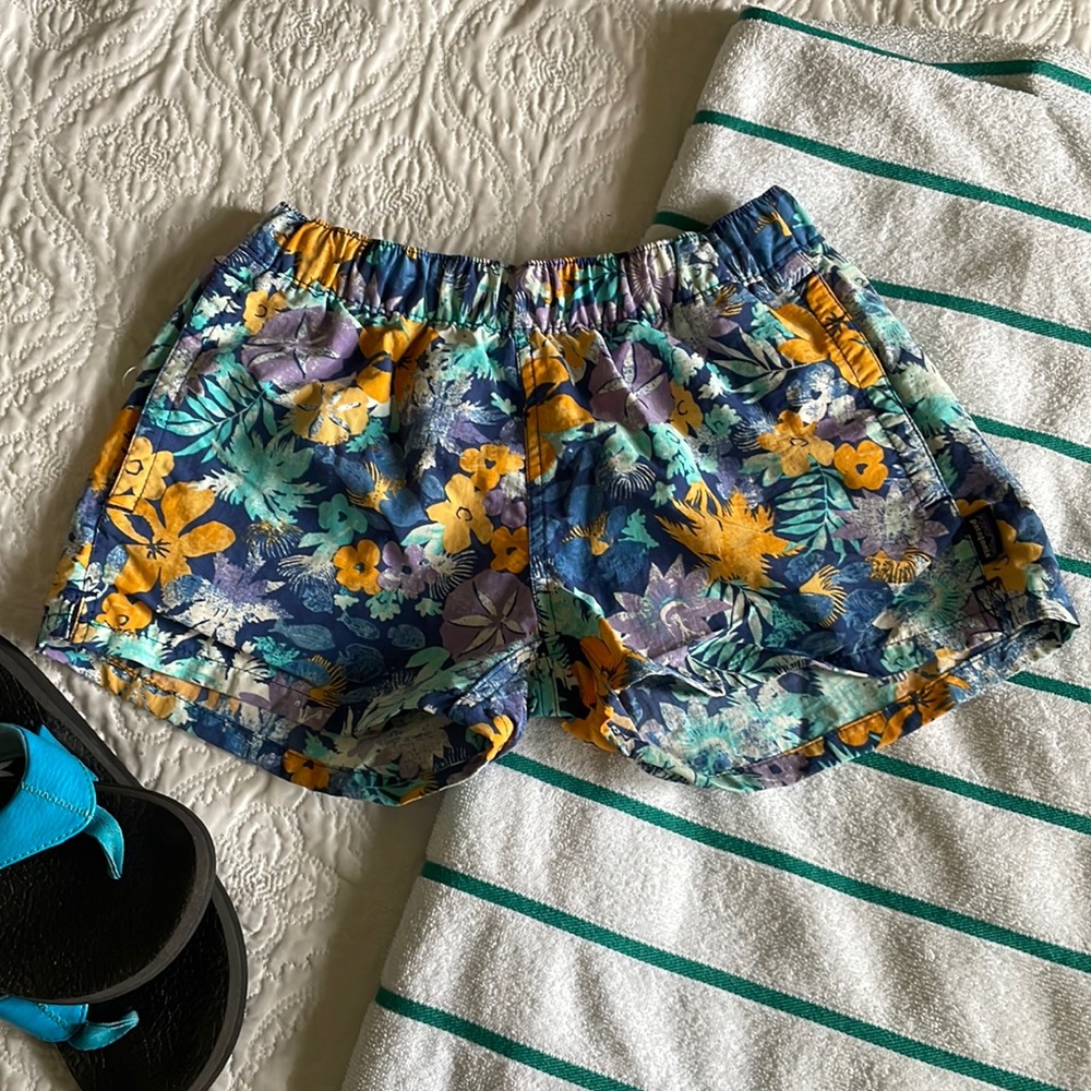 Patagonia Barely Baggies 2.5” Shorts